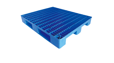 Plastic tray